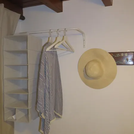 Apart Otel Liana Marouli