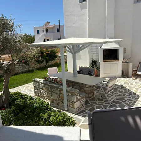 Ξενοδοχείο με διαμερίσματα Village Liana Marouli Kastraki 4*